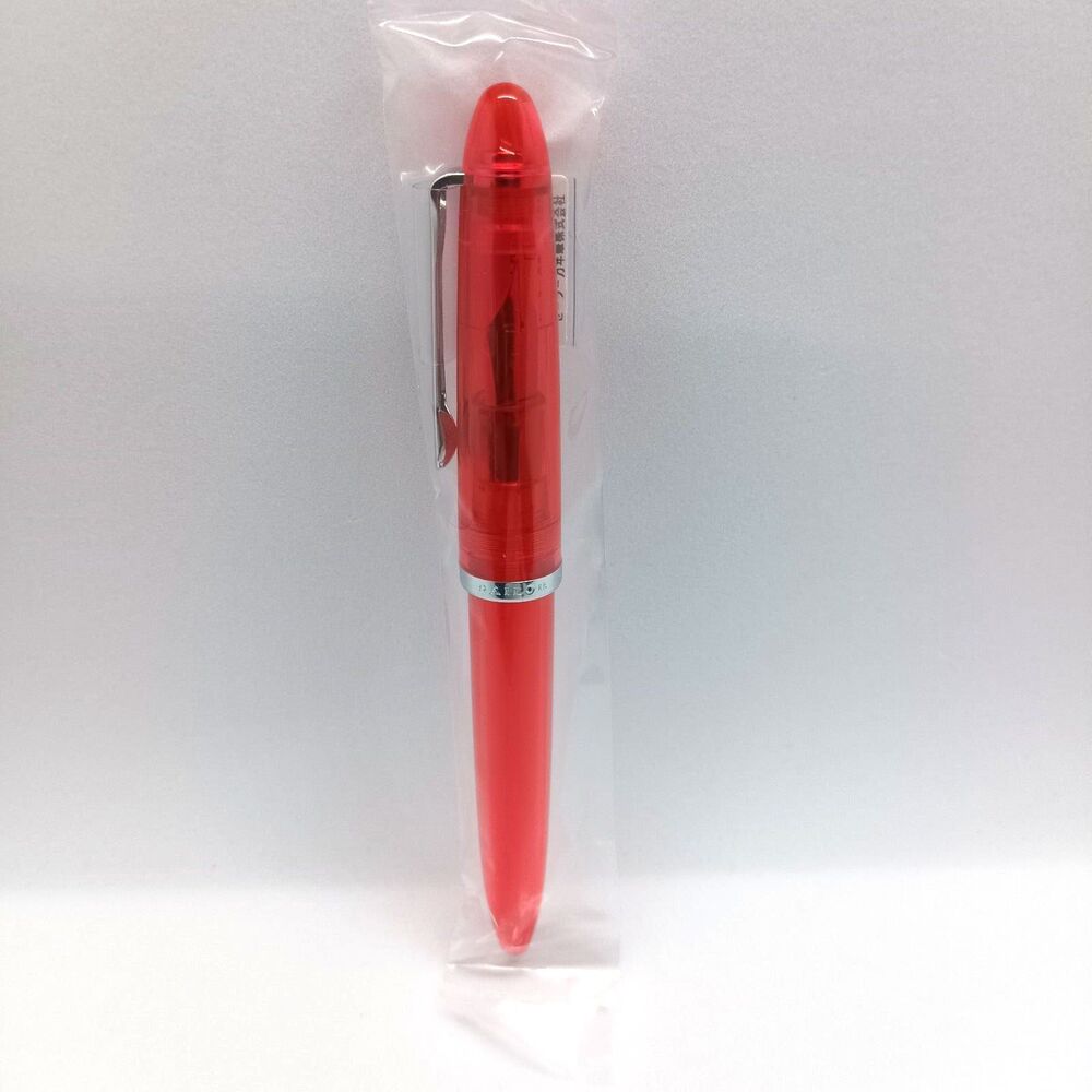 Red sailor fountain pen